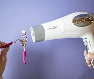 eyelash curler